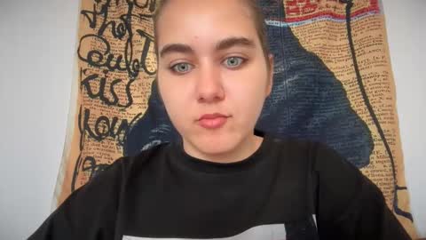 Susie online show from January 14, 3:58 am