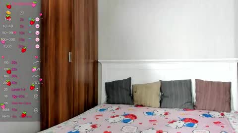 pingviluly online show from September 9, 2:11 am