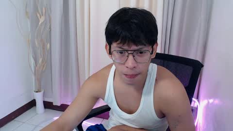 froi online show from May 23, 4:58 pm
