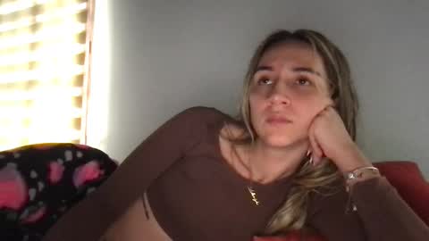 Pinkilola online show from April 8, 9:07 pm