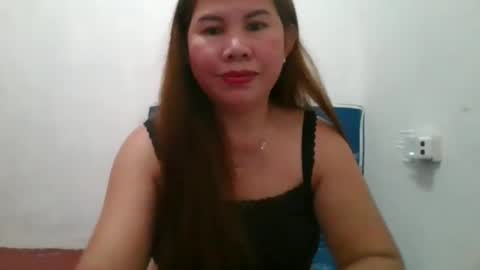 Snapshot of pinkishpusiemom18 chatting on October 8, 9:32 pm pinkishpusiemom18 online show from October 8, 9:32 pm