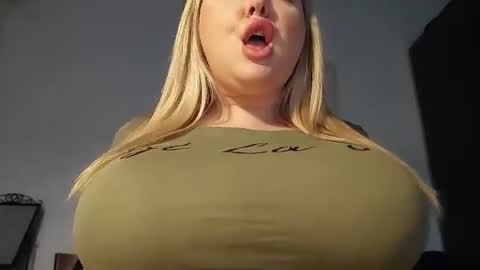 Samantha  online show from November 21, 9:40 am