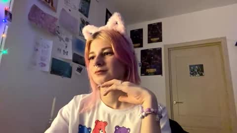 Snapshot of pinkvampire chatting on October 10, 9:30 pm Sara online show from October 10, 9:30 pm