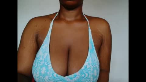 pinkxsugar online show from February 10, 9:01 am