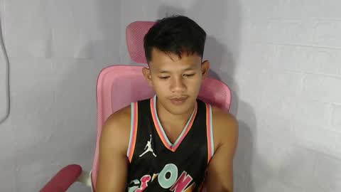 roy online show from April 1, 3:09 pm