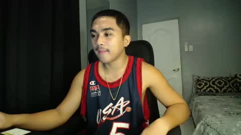 Snapshot of pinoyadriannexxx chatting on October 19, 2:05 am Adrianne online show from October 19, 2:05 am