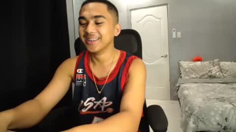 Snapshot of pinoyadriannexxx chatting on September 29, 2:21 am Adrianne online show from September 29, 2:21 am