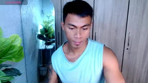 ethan online show from May 6, 7:31 pm