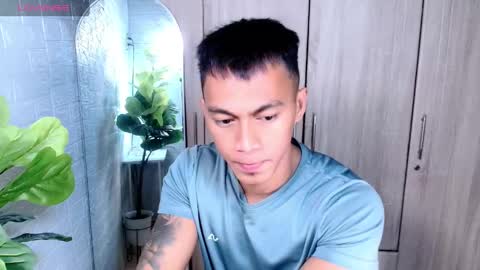 ethan online show from April 21, 3:08 pm