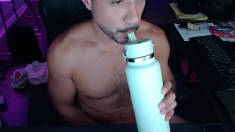 pintglass661912 online show from April 16, 5:07 am