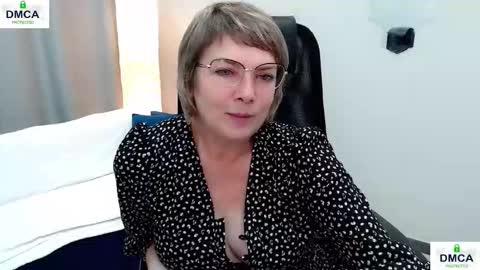 Bella online show from November 13, 5:21 am