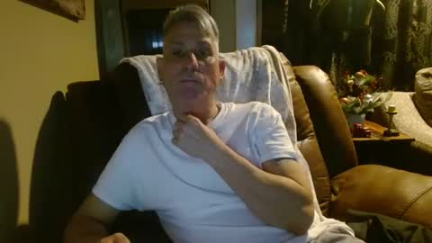 pirate334 online show from December 26, 1:29 am