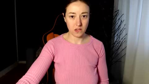 piscesgirl06 online show from February 18, 5:51 am