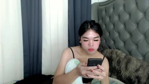 The Girl Named Eyve online show from February 13, 3:45 pm