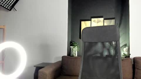 pjatteryd online show from February 28, 1:14 pm