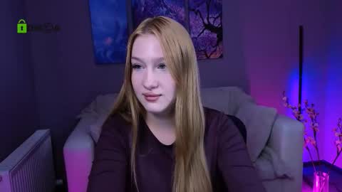 Sophie online show from November 13, 8:22 pm