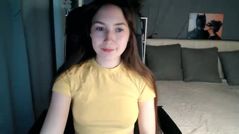 Snapshot of playfullfoxyhere chatting on September 16, 1:24 pm brenda online show from September 16, 1:24 pm