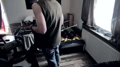 Hello ask me  . Im glad  to see you here in my room. Welcome PVT is open online show from February 22, 9:34 am