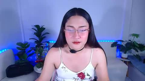 Snapshot of ploysaithailand chatting on October 10, 6:41 am Ploysai online show from October 10, 6:41 am