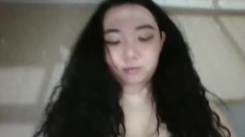 Erica online show from April 9, 2:12 pm