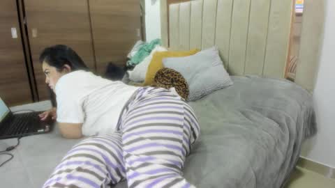 catalina online show from March 25, 12:45 pm