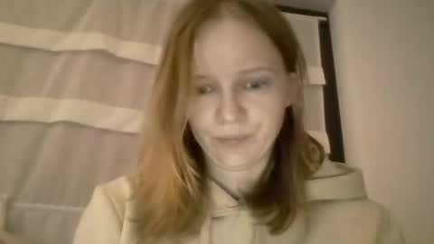 pola_sweet_girl online show from April 14, 9:29 pm