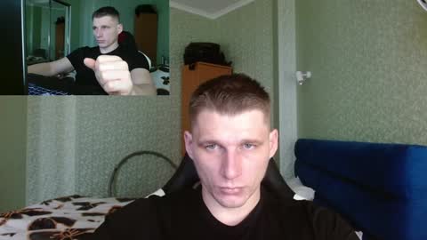 Snapshot of poliglotjoe chatting on January 22, 11:12 am Poliglot online show from January 22, 11:12 am
