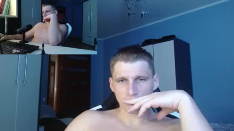 Snapshot of poliglotjoe chatting on September 18, 7:12 am Poliglot online show from September 18, 7:12 am