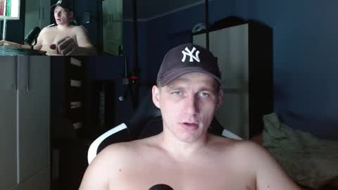 Snapshot of poliglotjoe chatting on October 15, 2:26 am Poliglot online show from October 15, 2:26 am