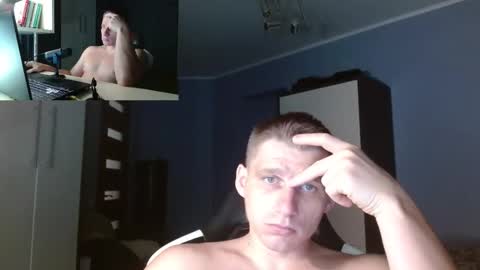 Snapshot of poliglotjoe chatting on September 17, 3:10 am Poliglot online show from September 17, 3:10 am