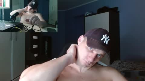 Snapshot of poliglotjoe chatting on October 20, 12:04 am Poliglot online show from October 20, 12:04 am