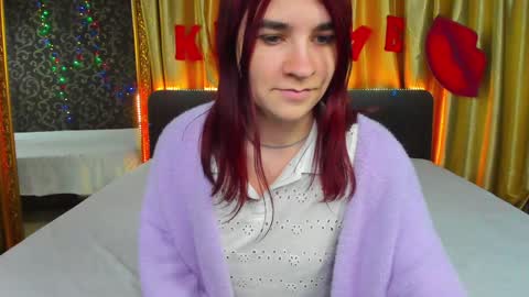 Snapshot of polly_love_ chatting on February 5, 10:19 am Polly online show from February 5, 10:19 am