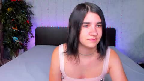 Snapshot of polly_love_ chatting on September 25, 12:12 pm Polly online show from September 25, 12:12 pm