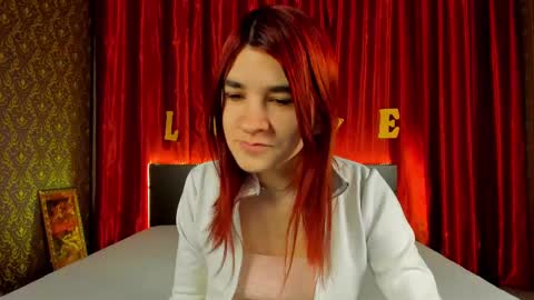 Snapshot of polly_love_ chatting on February 17, 7:15 am Polly online show from February 17, 7:15 am