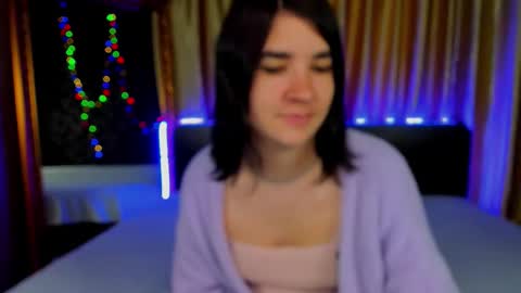 Snapshot of polly_love_ chatting on October 12, 6:28 am Polly online show from October 12, 6:28 am