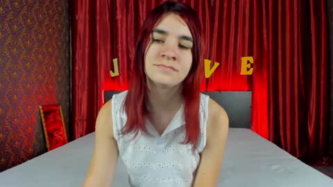 Snapshot of polly_love_ chatting on February 6, 7:56 am Polly online show from February 6, 7:56 am