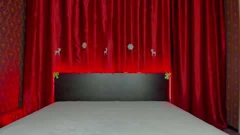 Polly online show from December 5, 7:51 am