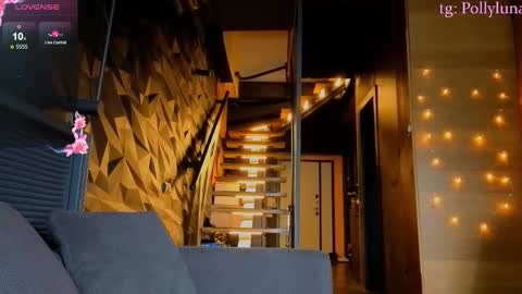 Polly online show from February 27, 1:26 pm