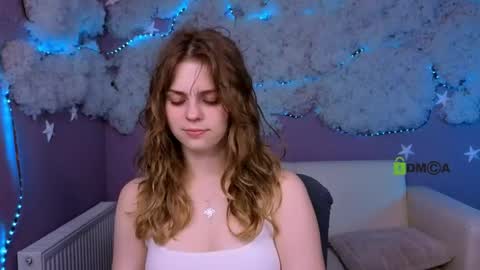 Polly online show from April 14, 7:17 pm