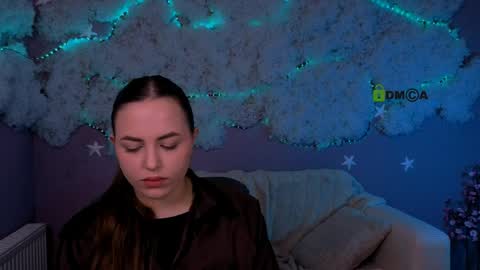 Polly online show from April 4, 1:07 pm