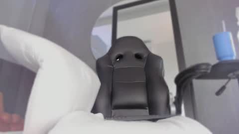 POLLY online show from November 11, 11:23 am