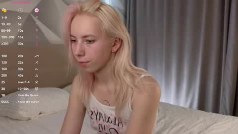 Anna online show from December 3, 4:18 pm