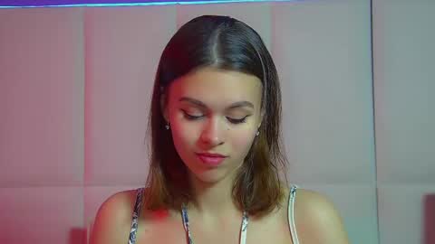 Polly online show from October 19, 6:23 pm