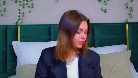 Polly online show from March 10, 12:18 am