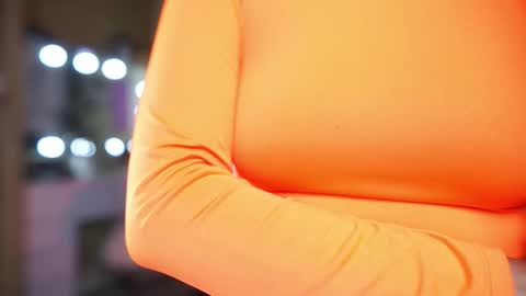  - Help me Reach 100 thumbs up  online show from October 31, 10:43 pm