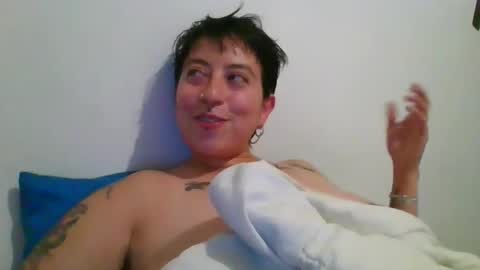 Poly online show from October 27, 12:54 am