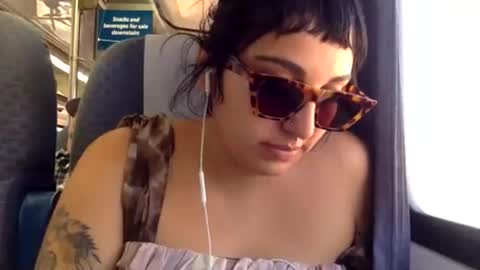 polymamii online show from April 17, 9:06 pm