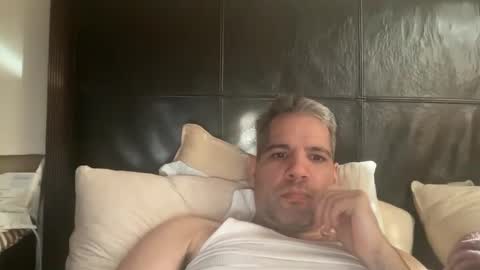 Snapshot of ponchynyc chatting on December 27, 6:20 pm PONCH online show from December 27, 6:20 pm