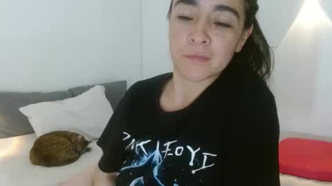 porcelainlux online show from May 13, 2:54 am