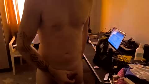 porngreen10 online show from February 18, 5:57 pm